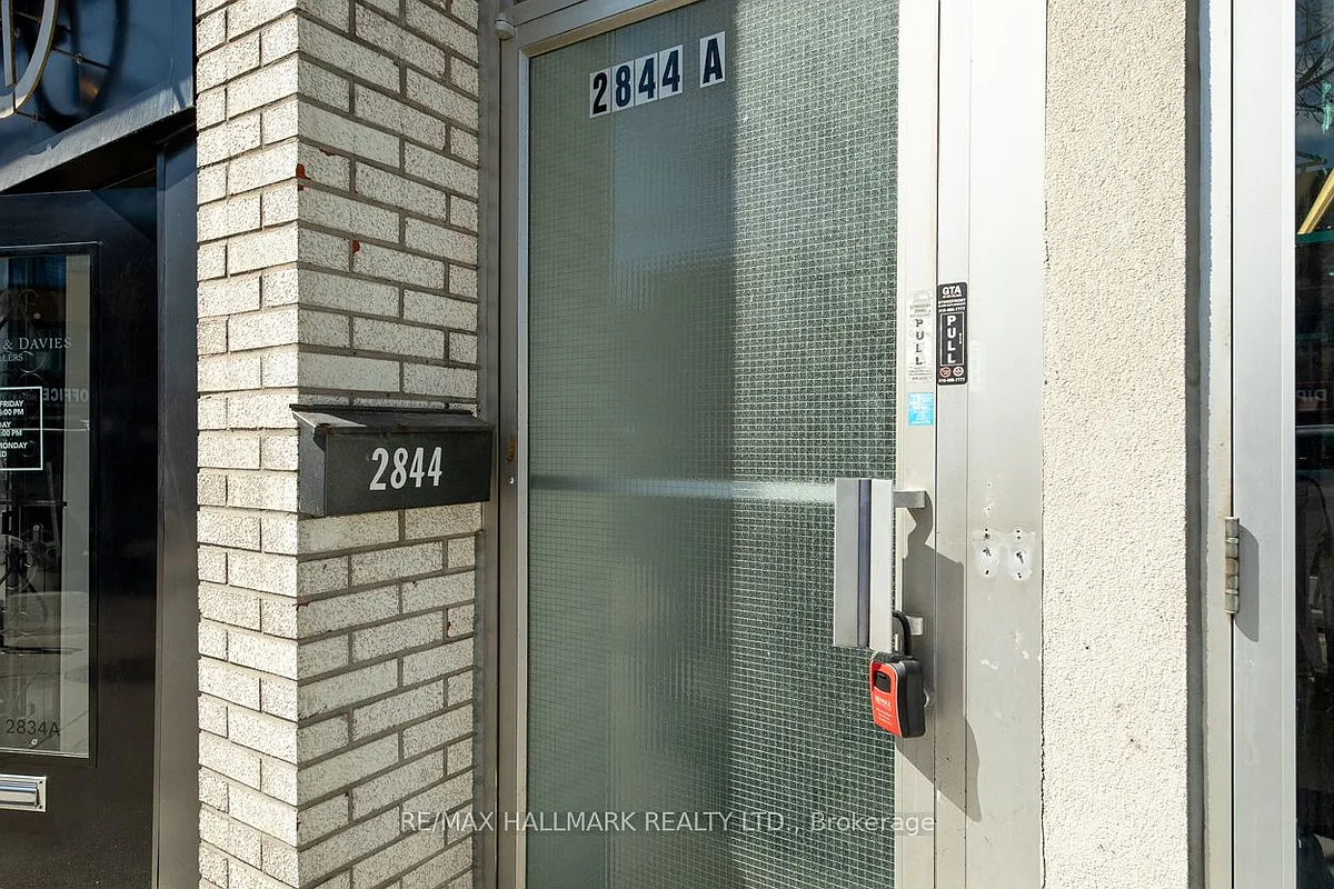 Building Photo - 2844 Danforth Ave #2
