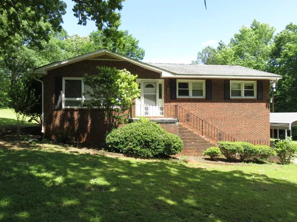 204 Herin Dr, Greenwood, SC 29649