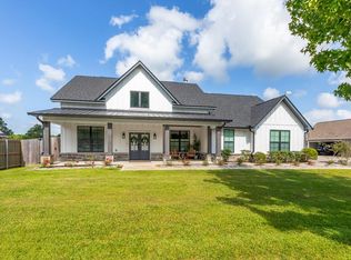 670 Dayna Ln, Sour Lake, TX 77659