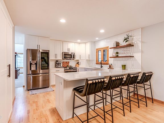 5th image of 6609 Deerewood Ln