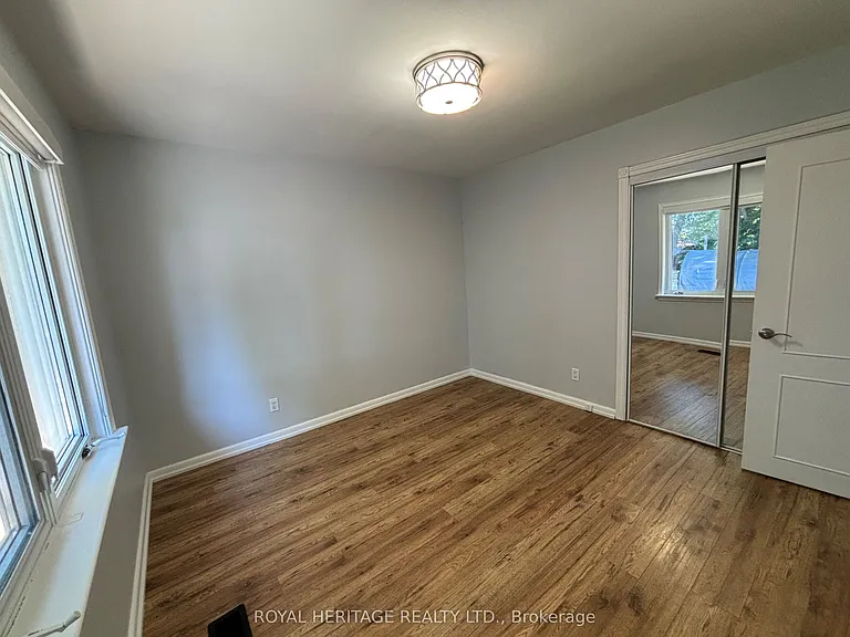 81 Eringate Dr #MAIN FLOOR — Photo 13