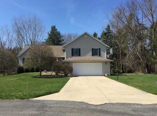 3822 Loren Path, Saint Joseph, MI 49085
