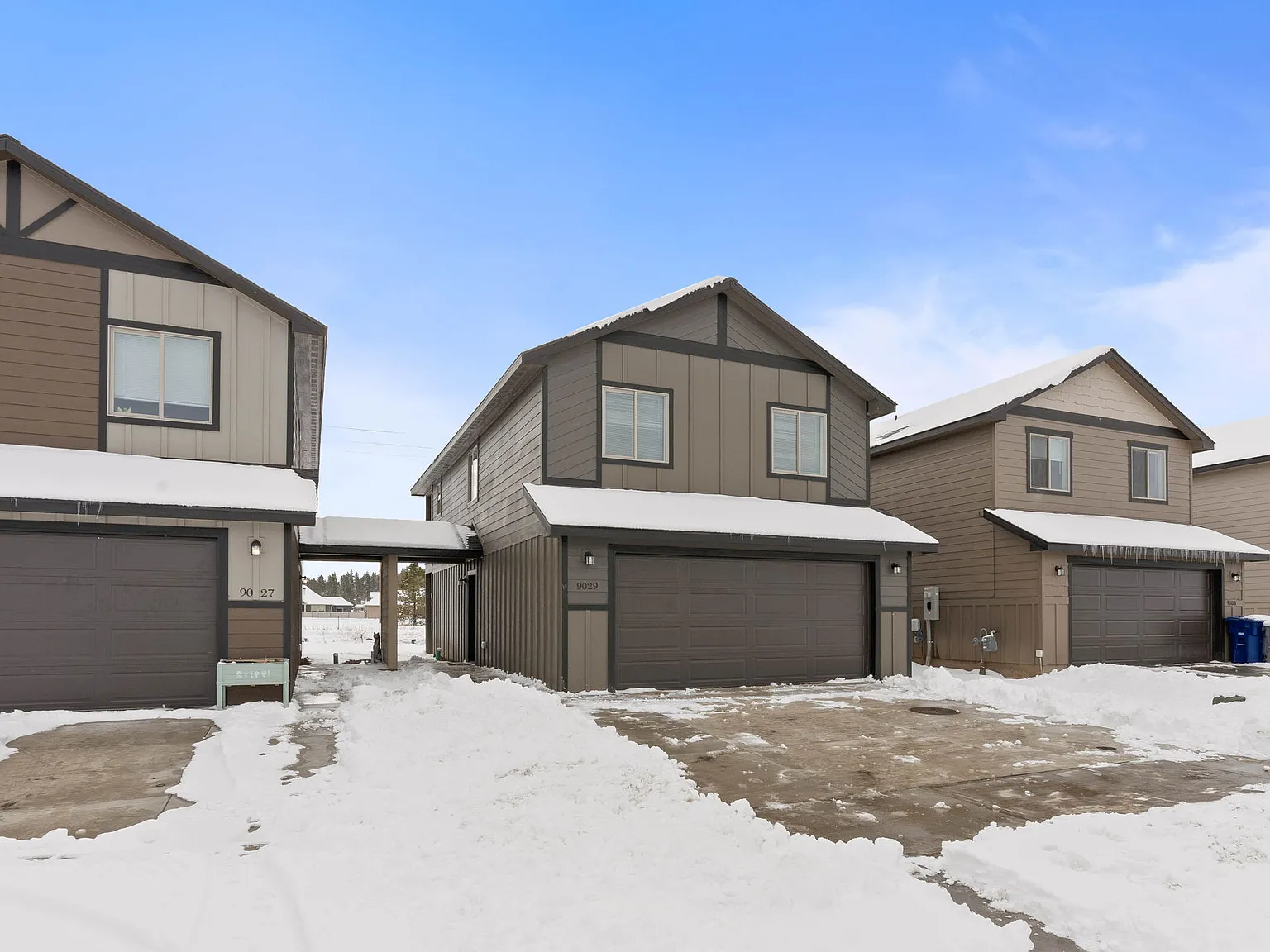 4 bed, 1407 sqft, $2,200 — Photo 3