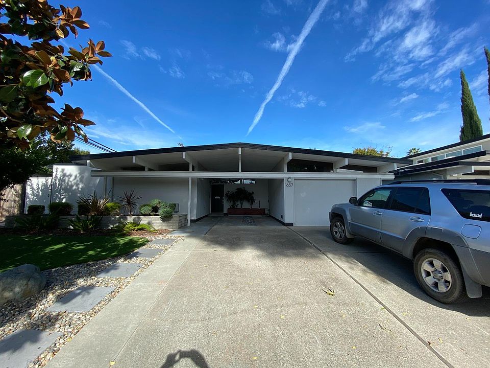 1st image of 1657 Andalusia Way