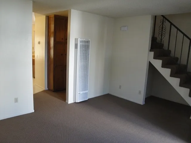211 W Lolita Ln #5 — Photo 3