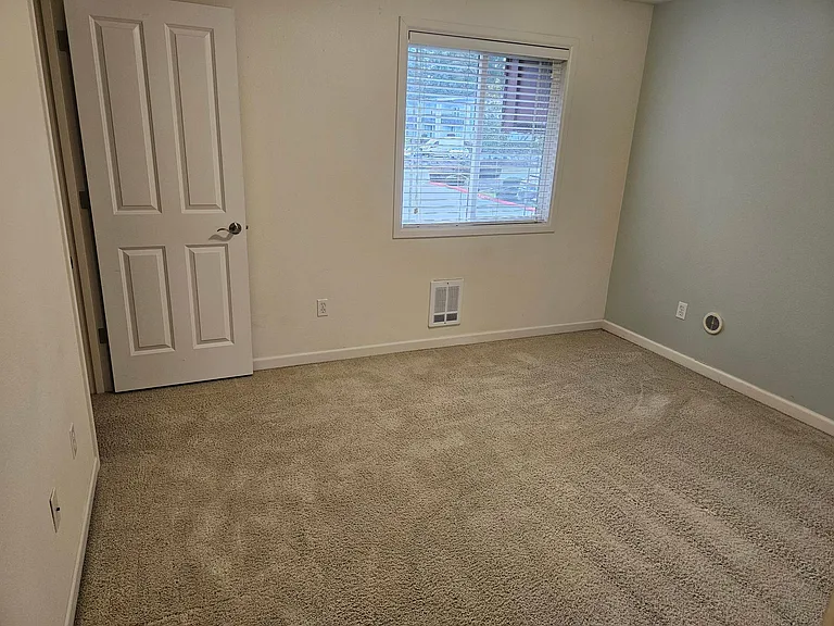 514 142nd Ave SE #90 — Photo 21