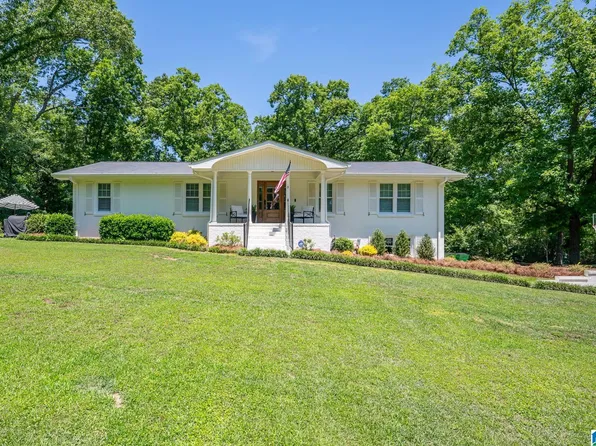 7050 Greenwood Ln, Leeds, AL 35094