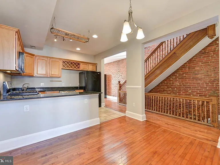 613 Florida Ave NW #2 — Photo 2