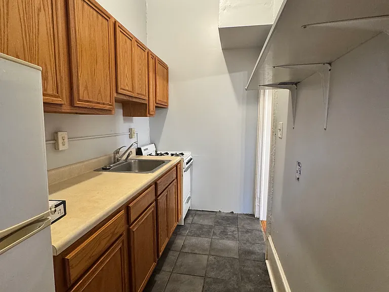 324 Hudson 1st Floor Ter — Photo 6
