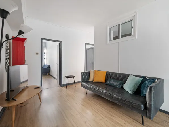 393 Eighth Avenue image 2 of 13