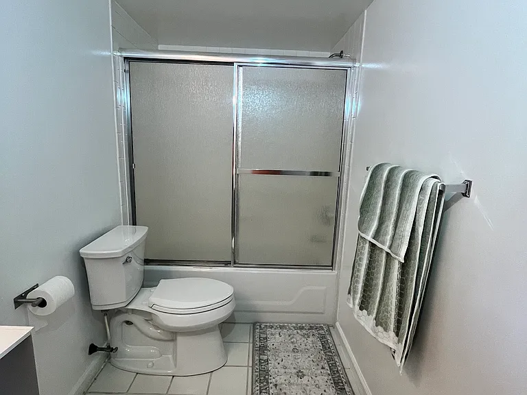 4600 W Brigantine Ave #305 — Photo 16