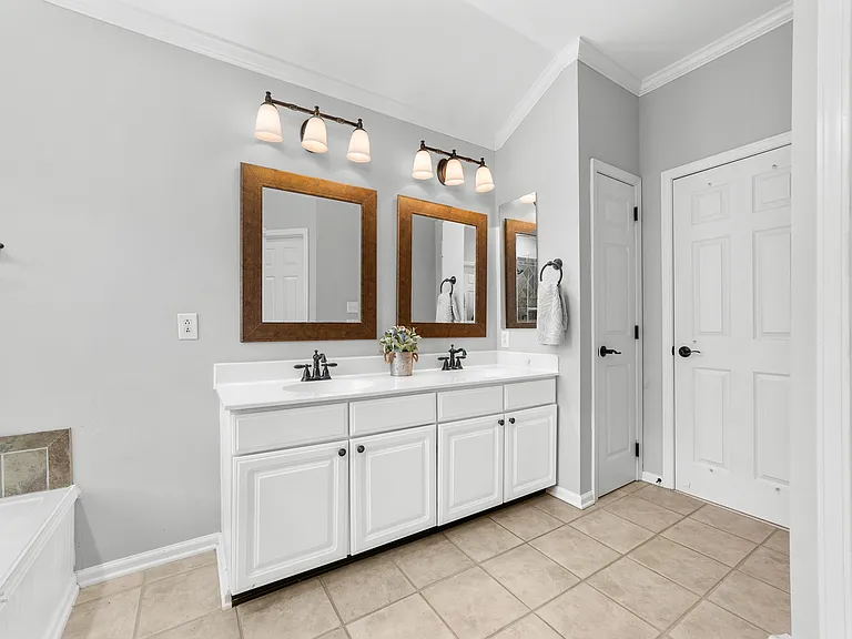 21510 Gulfstar Ct — Photo 43