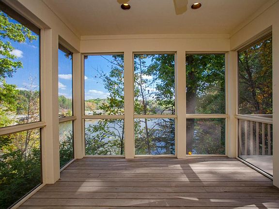 5th image of 4755 Woodhaven Dr