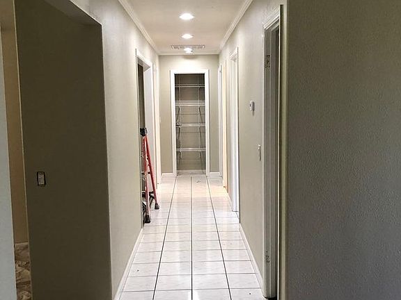 4th image of 15833 Del Cerro Ct