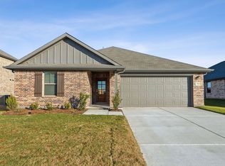 547 Forest Haven Dr, Van Alstyne, TX 75495