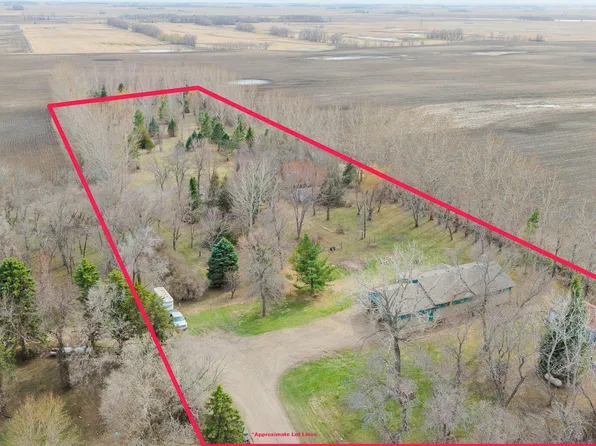 3825 86 1/2 Ave SE, Jamestown, ND 58401