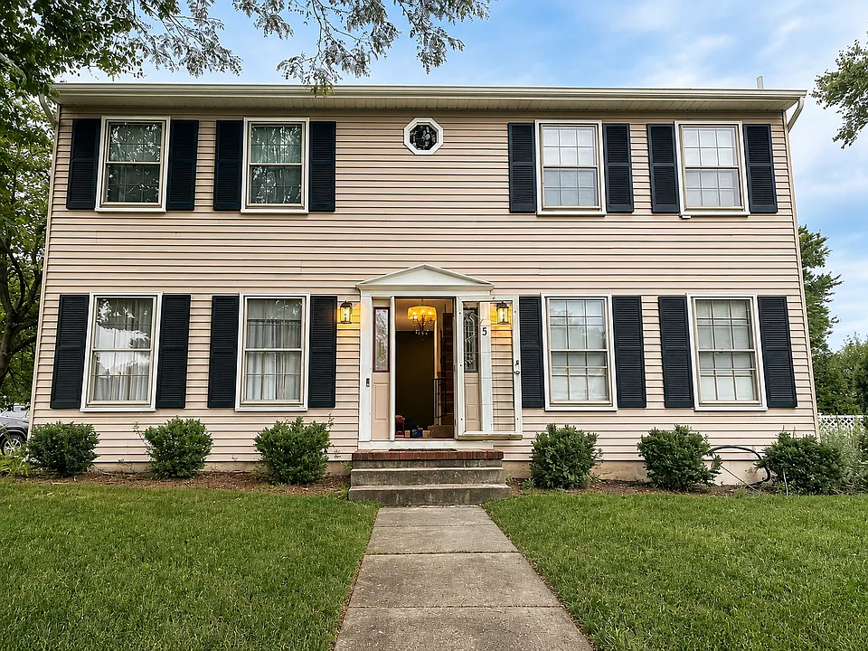 5 Dennison Pl