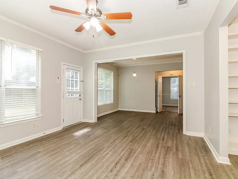 8183 Walnut Valley Cv — Photo 5