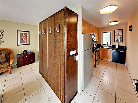 5th image of 76-6259 Alii Dr #234
