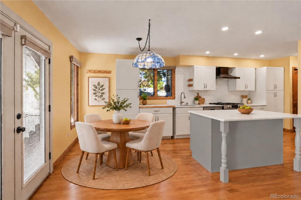 1550 W 28th Street #B6