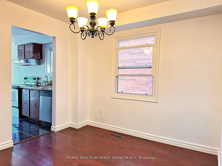 400 Huntsmill Blvd — Photo 3