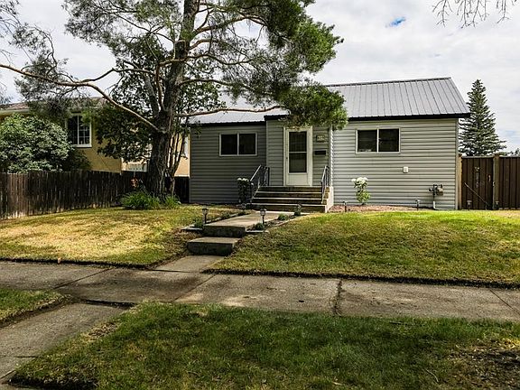 2nd image of 819 W 5th St S