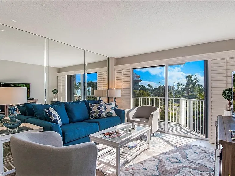 1300 Gulf Shore Blvd N #406 — Photo 7