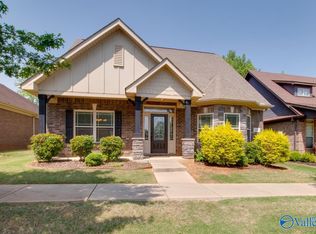 16 Cypress Point Dr, Huntsville, AL 35824