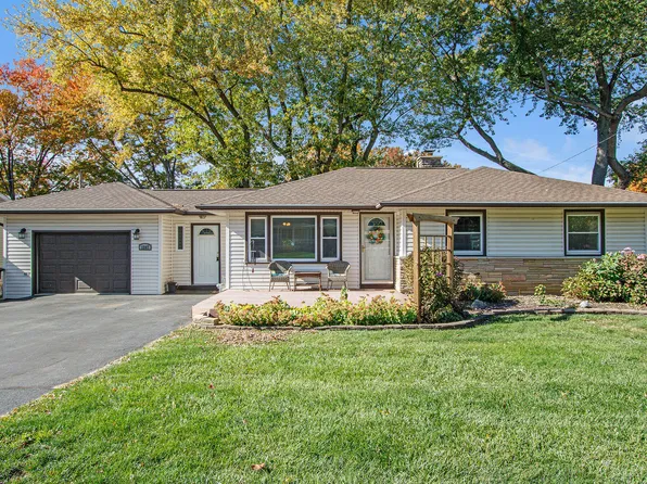 1207 Kenwood Ave, Valparaiso, IN 46385