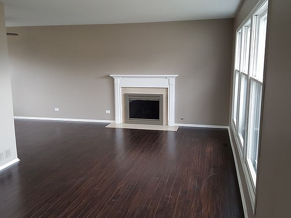 5th image of 2115 Briar Hill Dr