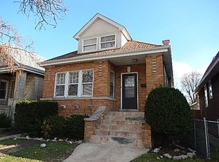 5621 W Cornelia Ave, Chicago, IL 60634