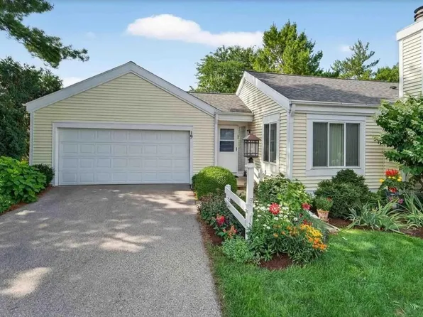 19 Sugar Maple Trl, Madison, WI 53717