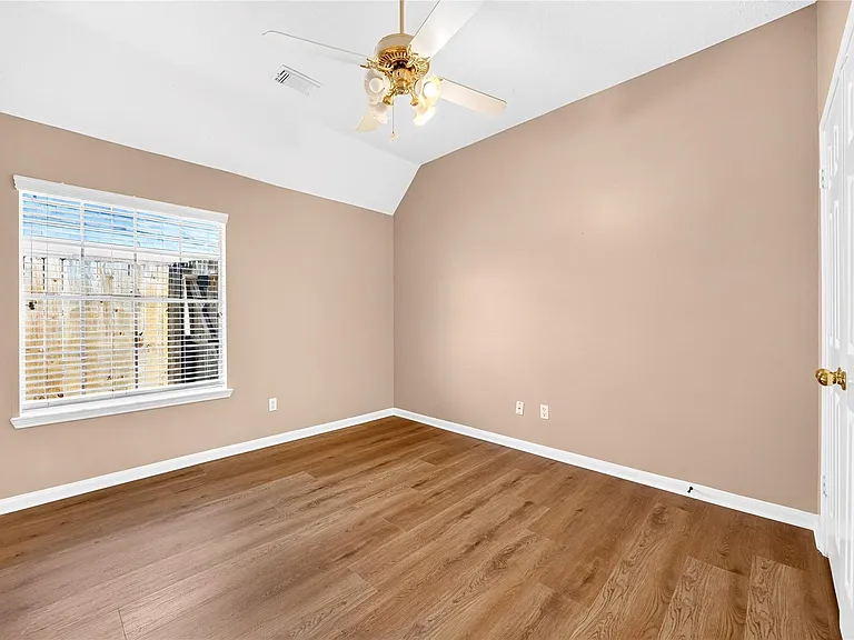 17414 Erin Way Ct — Photo 37