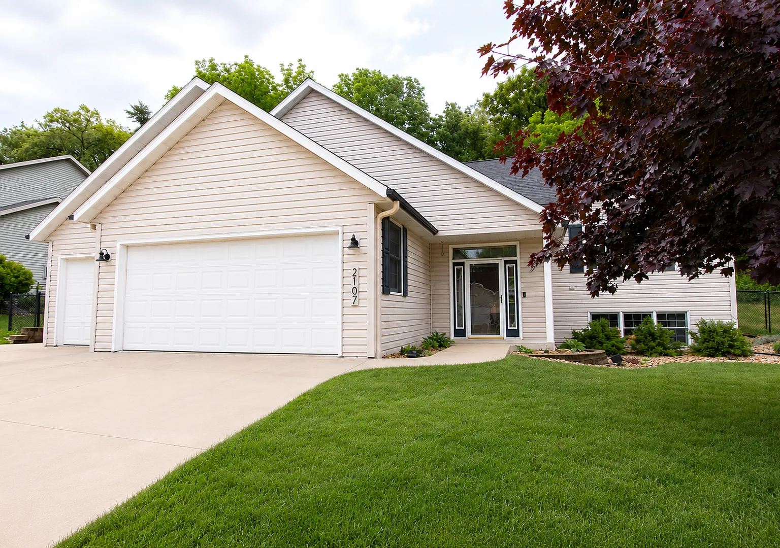 Beautifully Updated SW 4BR with Private Backyard — Photo 1