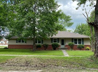 406 E 5th St, Adrian, MO 64720