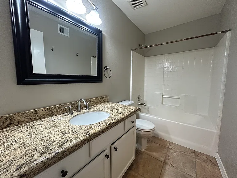 4132 E Anderson Dr — Photo 23
