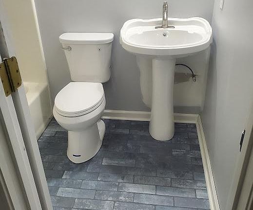 Second bedroom bathroom