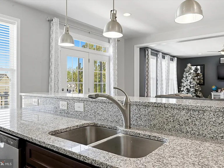 31 Orchid Ln — Photo 15