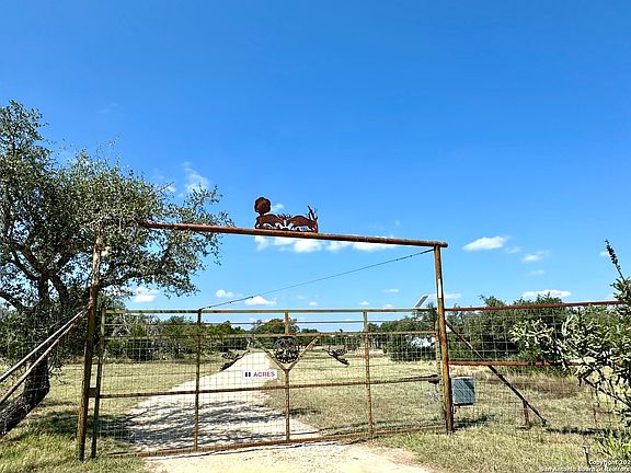 2nd image of 836 County Road 280