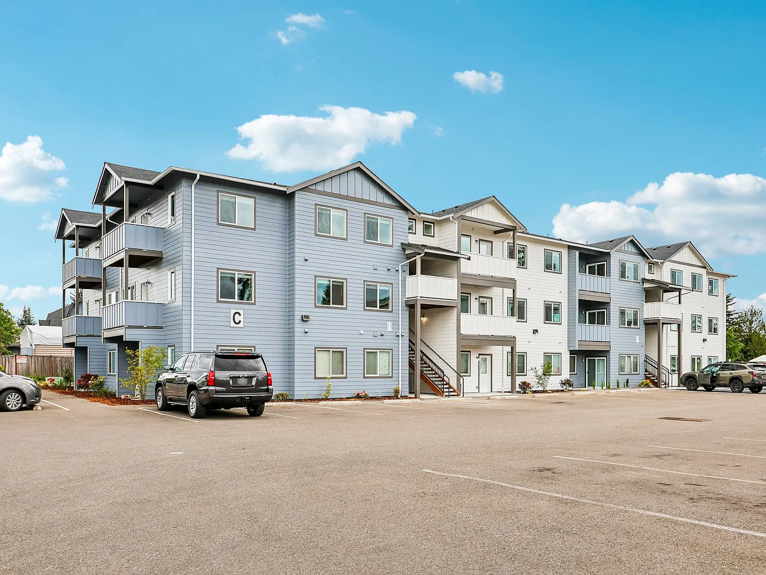 Whitney Lane Apartments — Photo 4