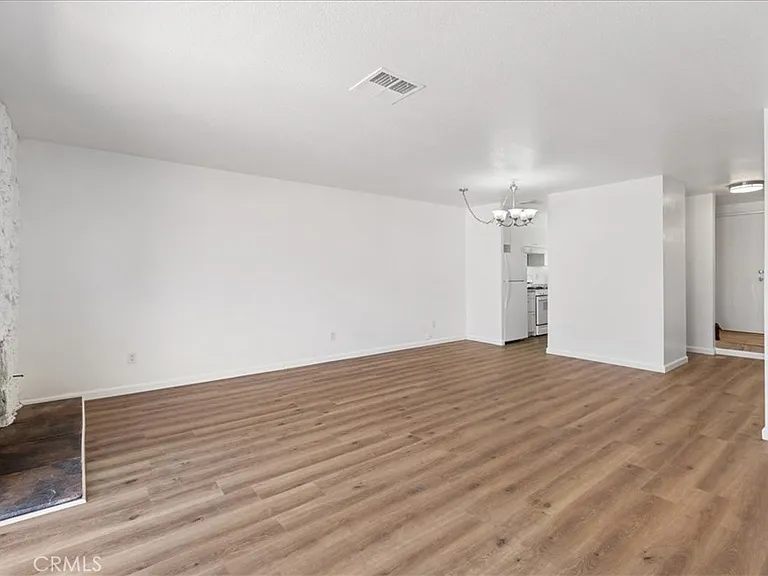162 Tamarisk St — Photo 9