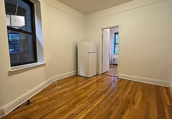 5th image of 70 E 7th St APT 2A