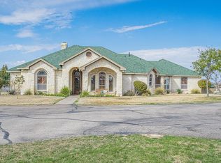 297 Riverwood Dr, San Angelo, TX 76905