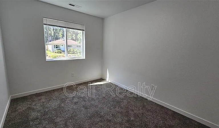 3811 E 12th Ave — Photo 21
