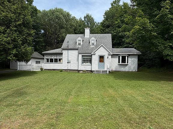3rd image of 47 Youngs Rd