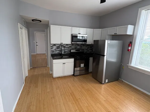 1438 S Saint Louis Ave APT 3R, Chicago, IL 60623