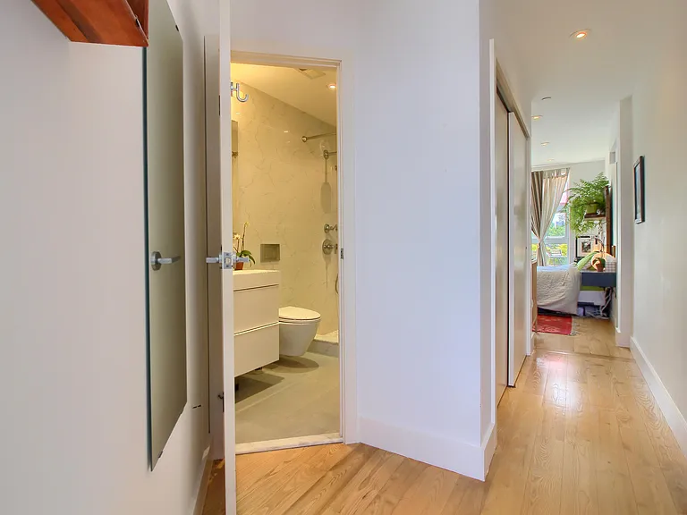 225 Maujer St #PHB — Photo 10
