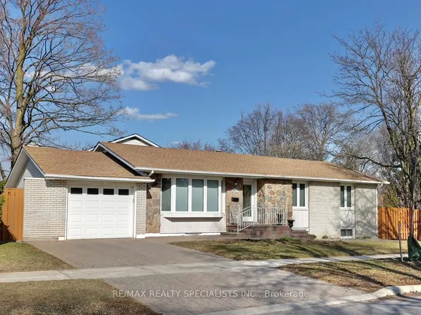2617 Cushing Rd, Mississauga, ON L5K 1X4