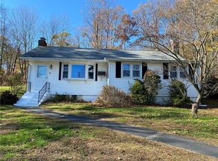 1 Lake Shore Dr, Middlefield, CT 06455
