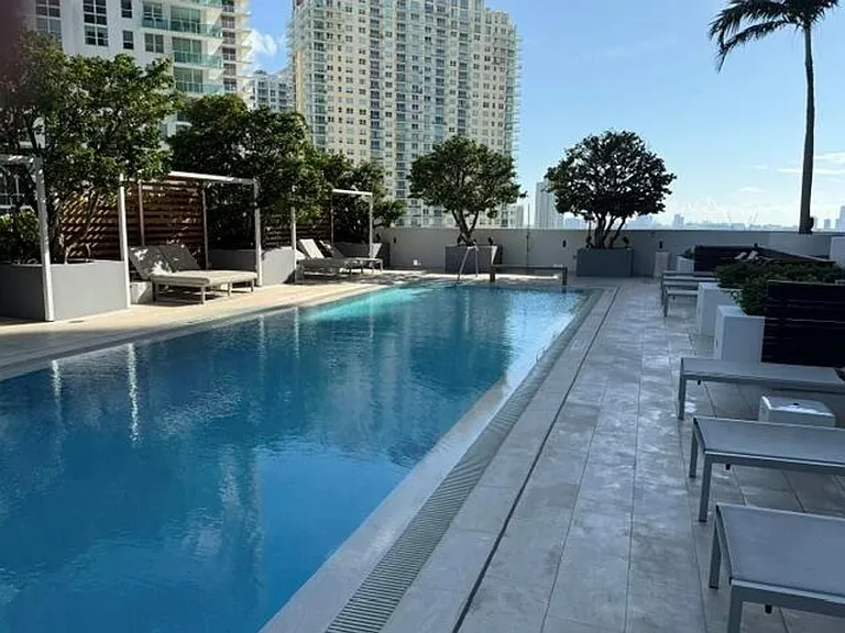 1300 Brickell Bay Dr #2105 — Photo 35